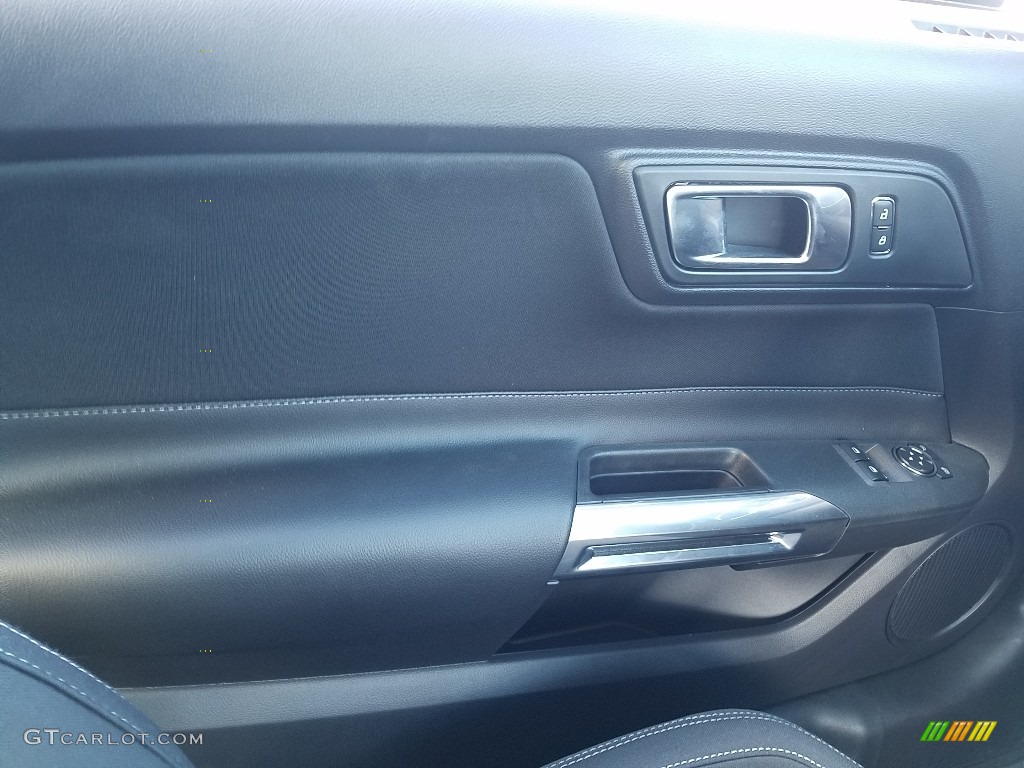 2019 Mustang GT Fastback - Shadow Black / Ebony photo #17