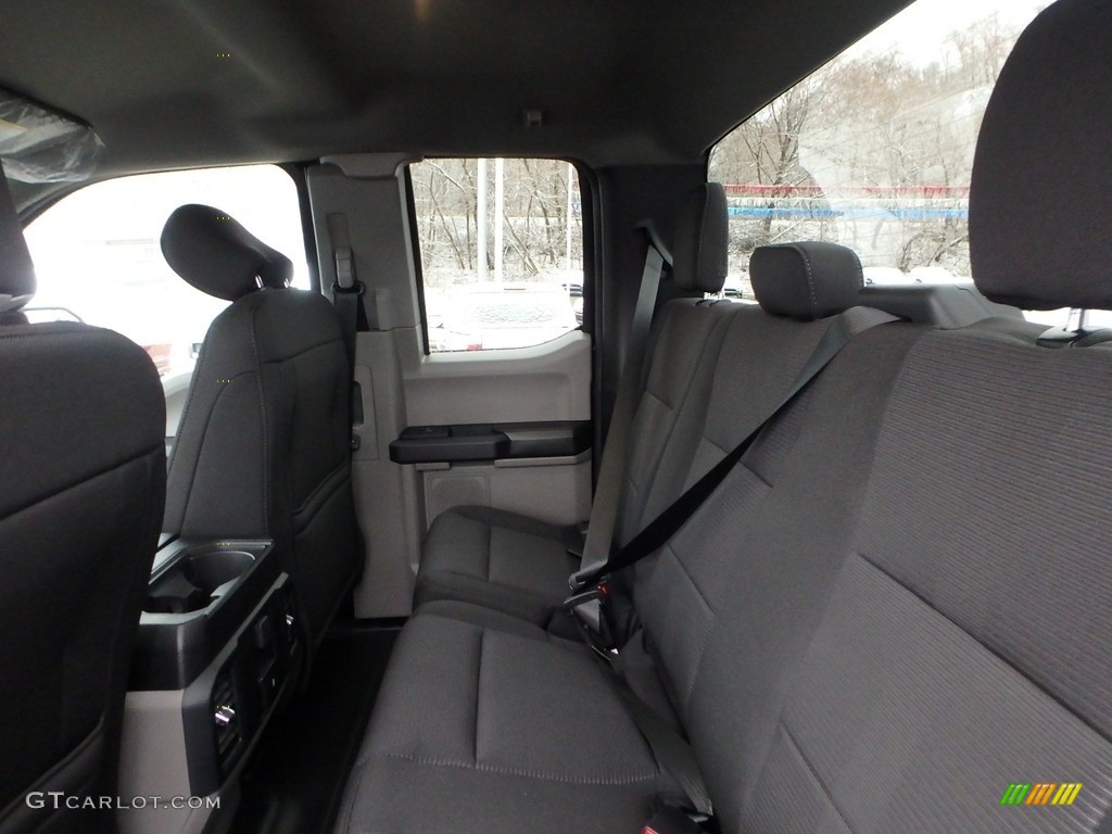 2019 Ford F150 STX SuperCab 4x4 Rear Seat Photo #130633116