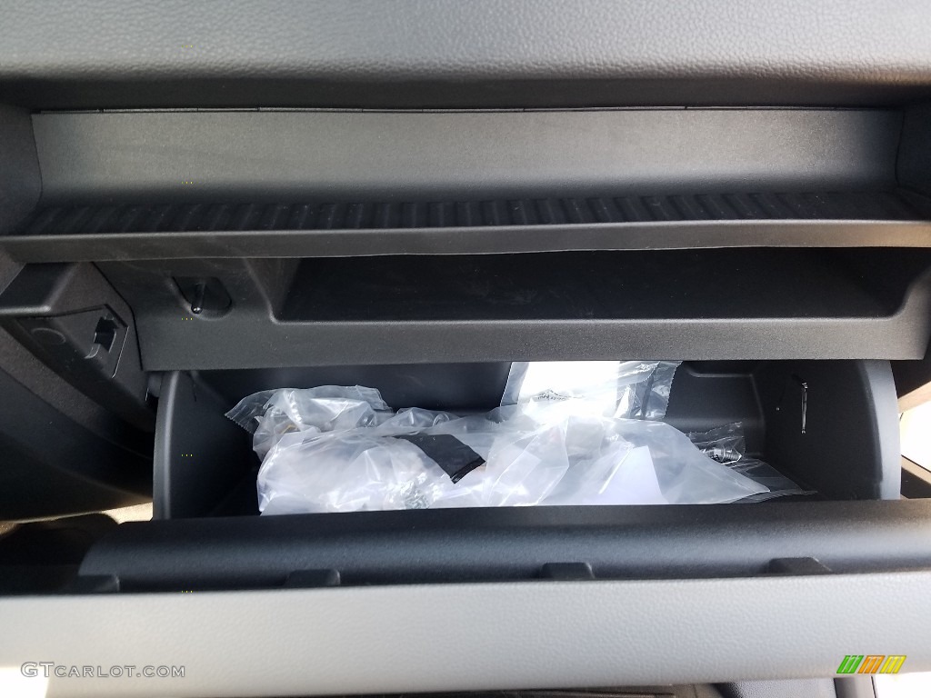 2018 F150 XL Regular Cab - Ingot Silver / Earth Gray photo #18