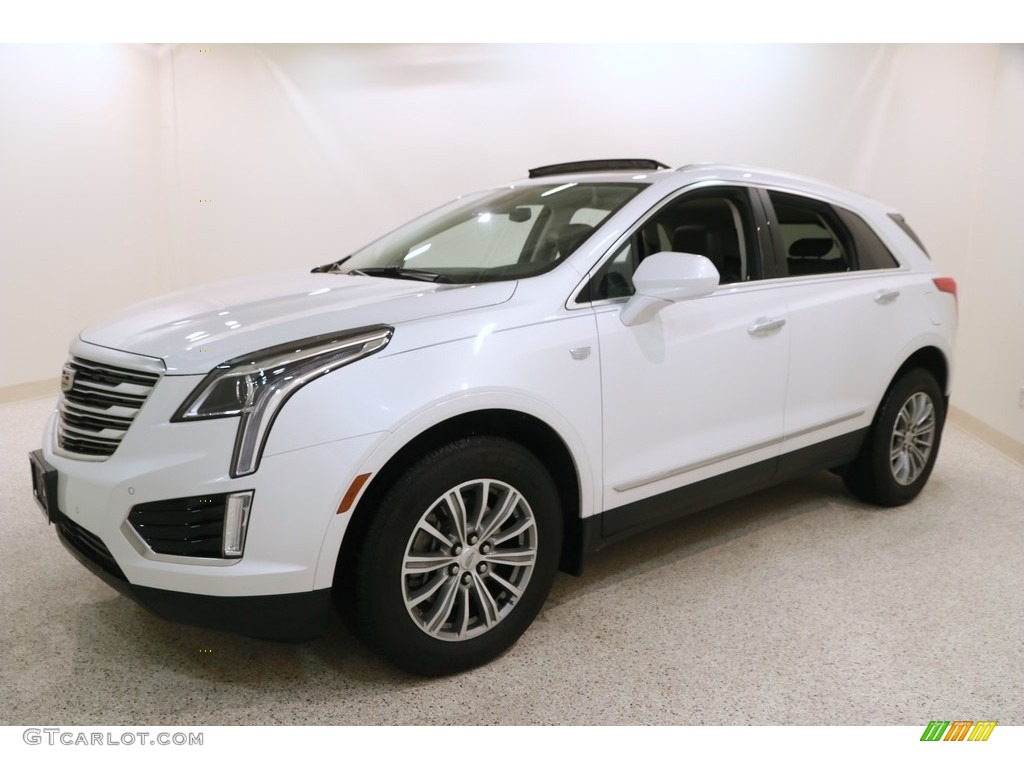 Crystal White Tricoat 2018 Cadillac XT5 Luxury Exterior Photo #130635277