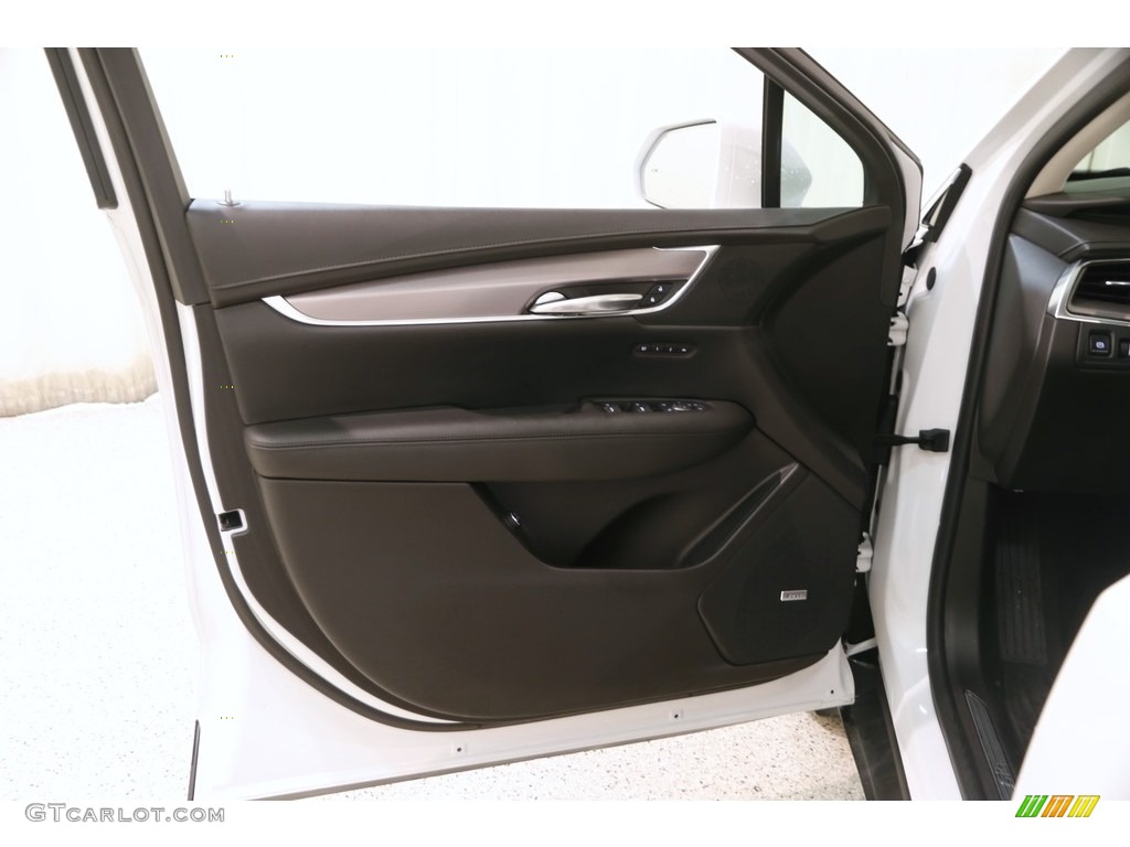 2018 Cadillac XT5 Luxury Jet Black Door Panel Photo #130635289
