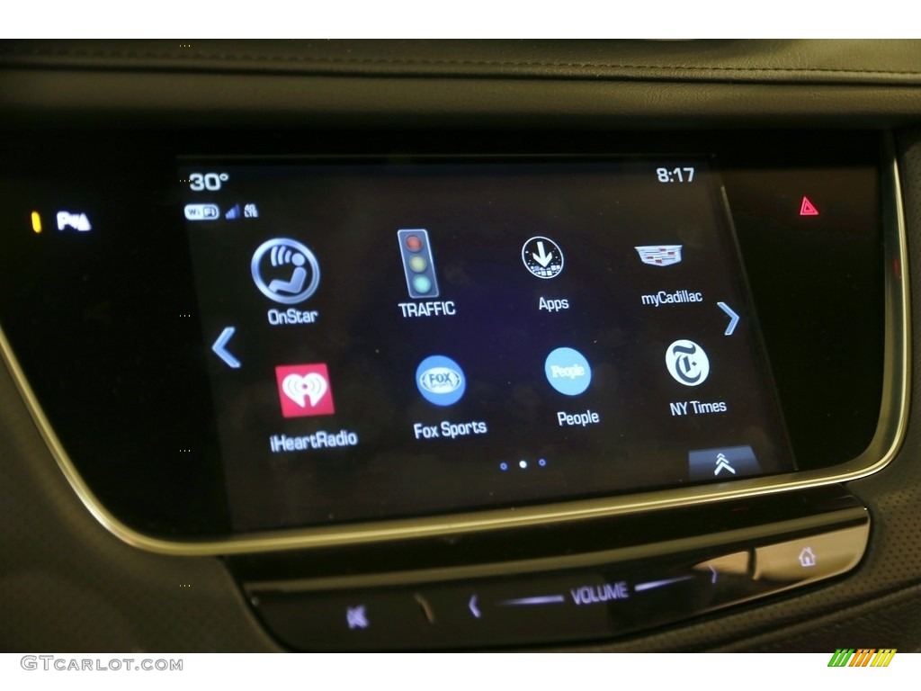 2018 Cadillac XT5 Luxury Controls Photos