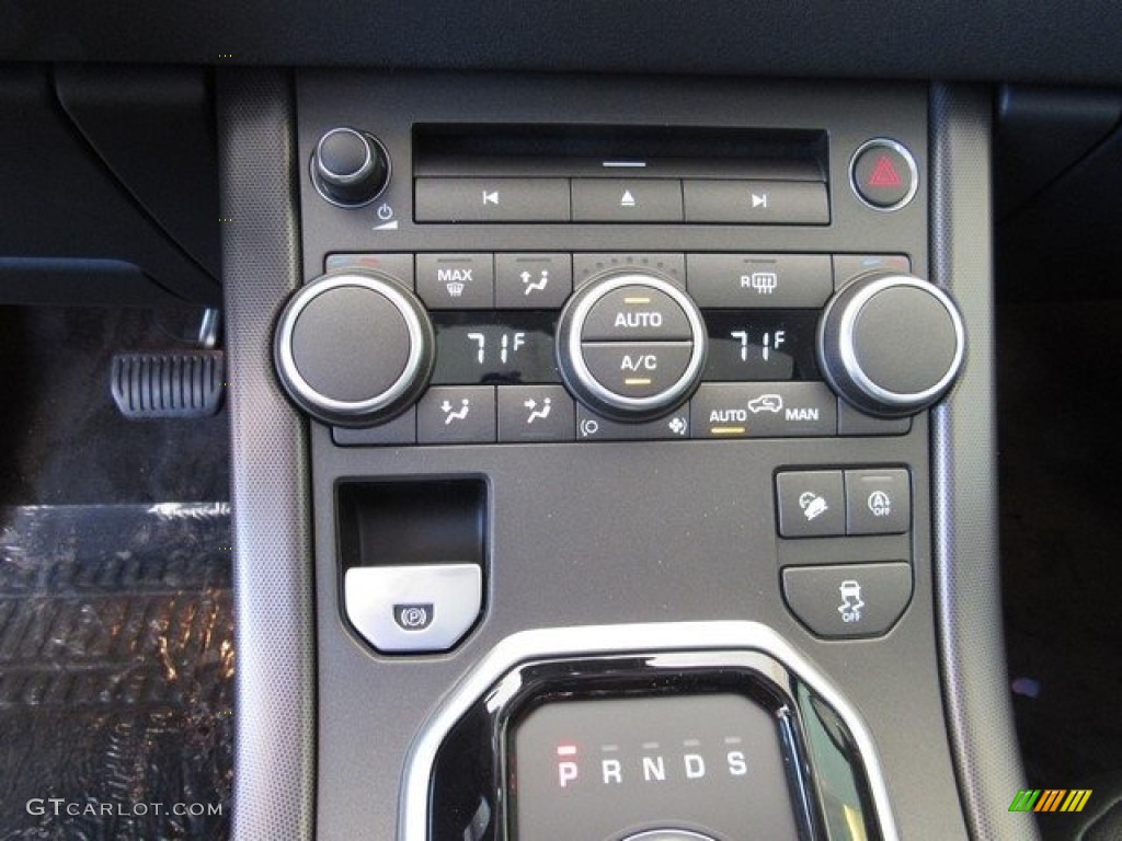 2019 Land Rover Range Rover Evoque SE Controls Photo #130641831