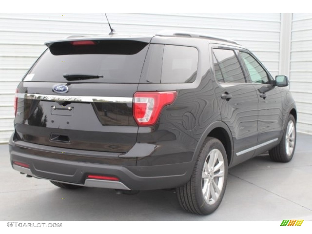 2019 Explorer XLT - Agate Black / Medium Black/Desert Copper photo #9