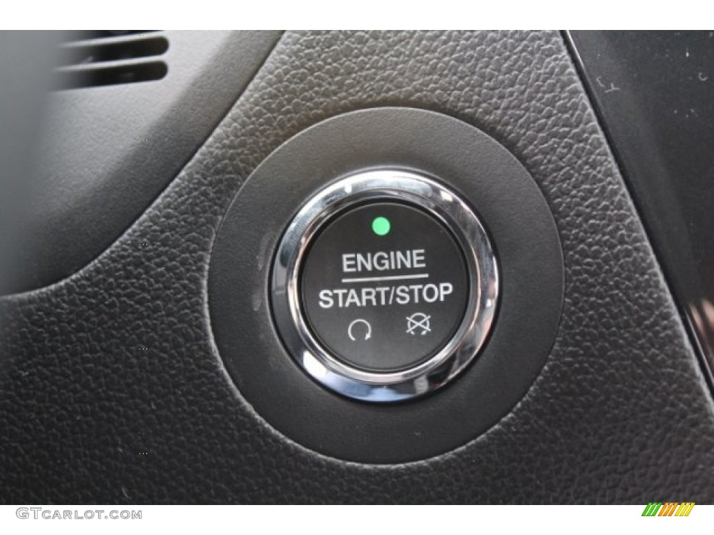 2019 Explorer XLT - Agate Black / Medium Black/Desert Copper photo #16