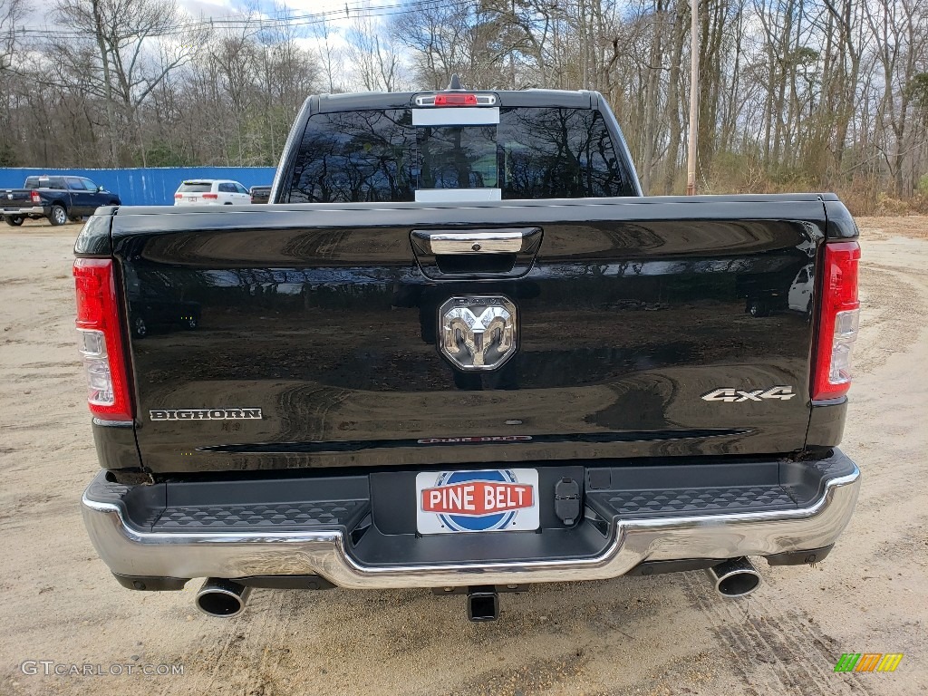 2019 1500 Big Horn Crew Cab 4x4 - Diamond Black Crystal Pearl / Black photo #5