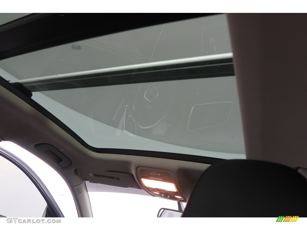 2009 Q5 3.2 Premium quattro - Ice Silver Metallic / Black photo #3