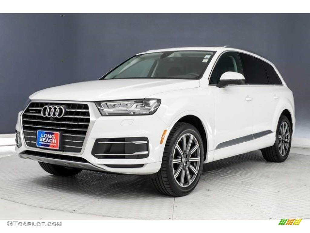2018 Audi Q7 2.0 TFSI Premium Plus quattro Exterior Photos
