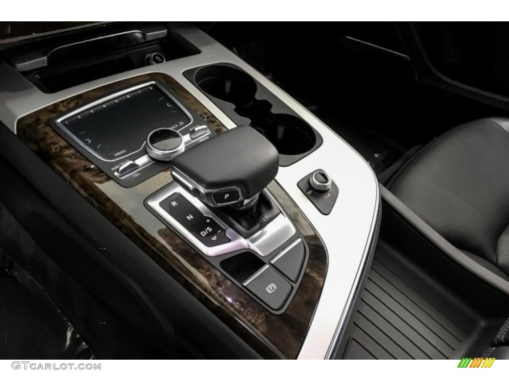 2018 Audi Q7 2.0 TFSI Premium Plus quattro Transmission Photos