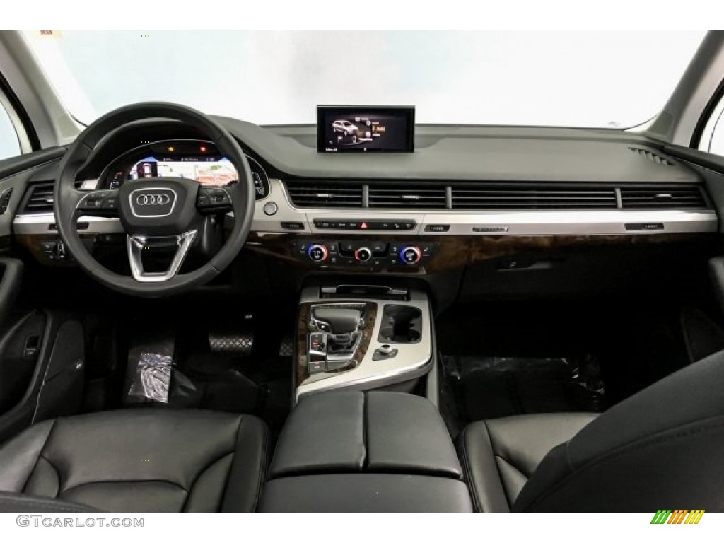 2018 Audi Q7 2.0 TFSI Premium Plus quattro Black Dashboard Photo #130655718