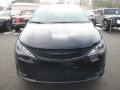 2019 Brilliant Black Crystal Pearl Chrysler Pacifica Touring L  photo #8