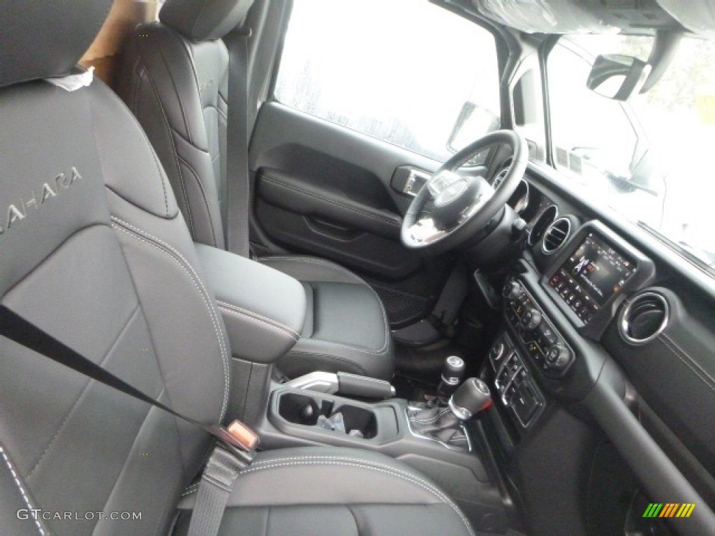 Black Interior 2019 Jeep Wrangler Unlimited Sahara 4x4 Photo #130659065