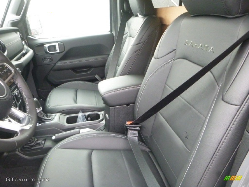 2019 Jeep Wrangler Unlimited Sahara 4x4 Front Seat Photo #130659131