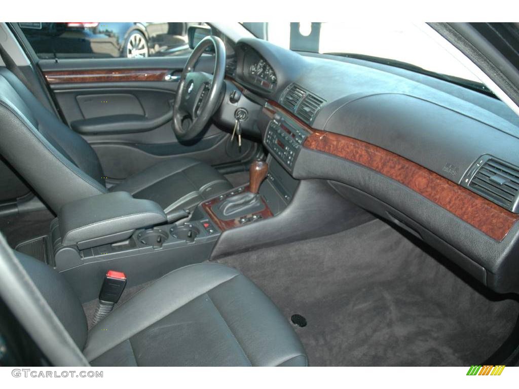 2005 3 Series 325i Sedan - Jet Black / Black photo #17
