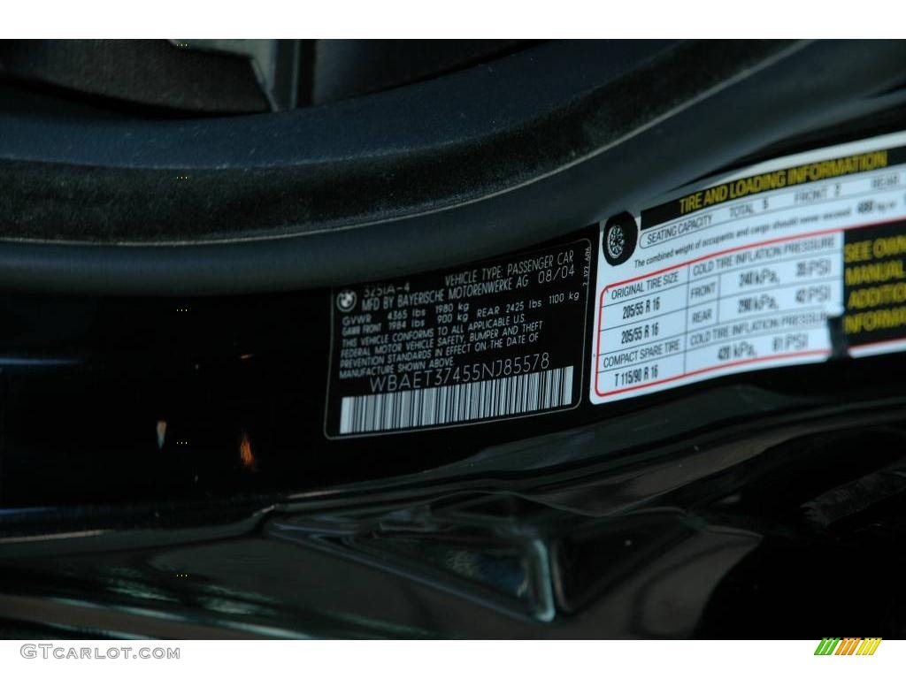 2005 3 Series 325i Sedan - Jet Black / Black photo #24