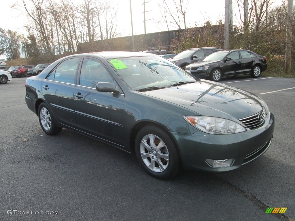 2006 Camry XLE V6 - Aspen Green Pearl / Stone Gray photo #4