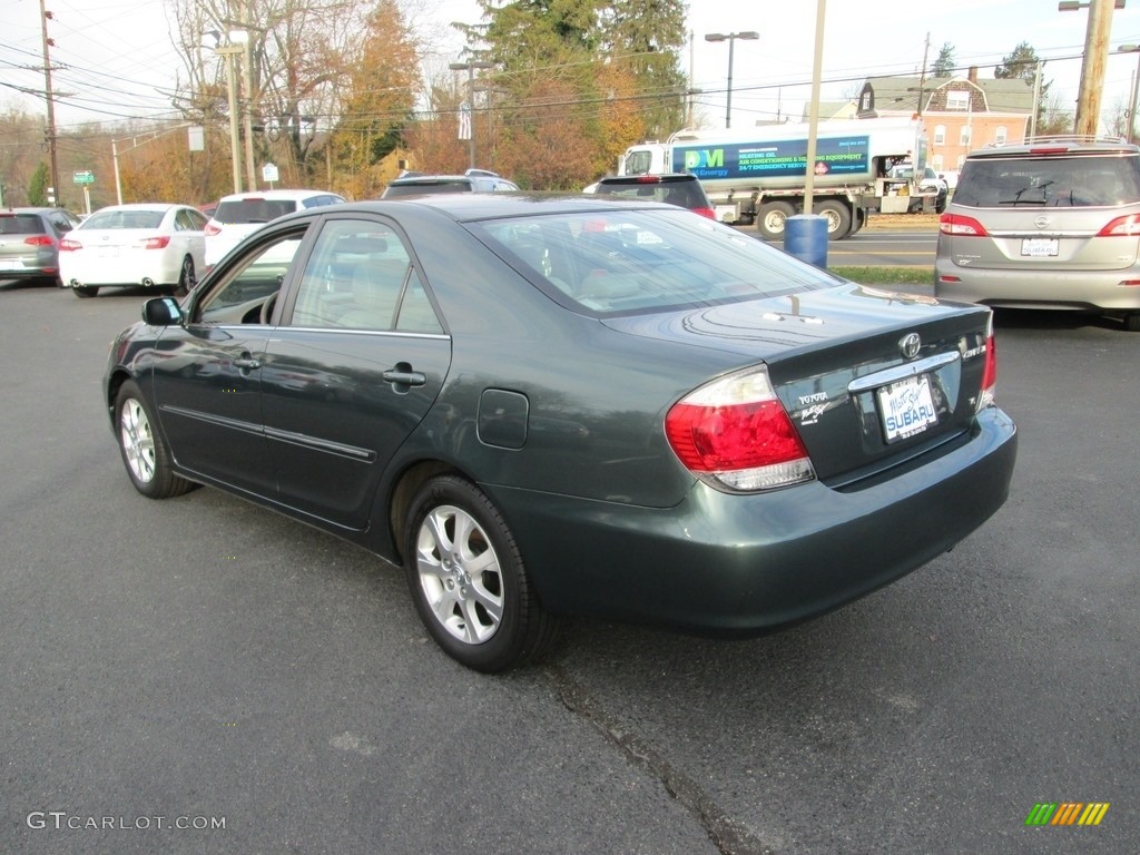 2006 Camry XLE V6 - Aspen Green Pearl / Stone Gray photo #8