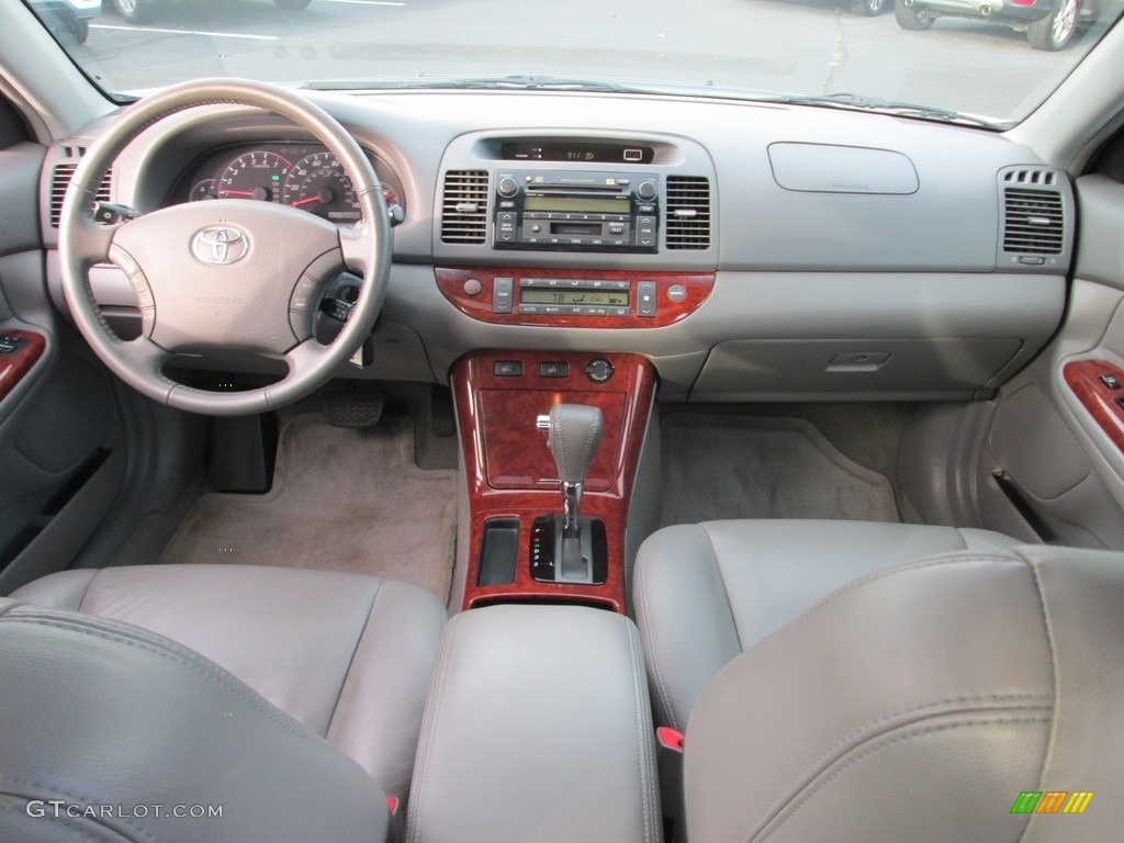 2006 Camry XLE V6 - Aspen Green Pearl / Stone Gray photo #24