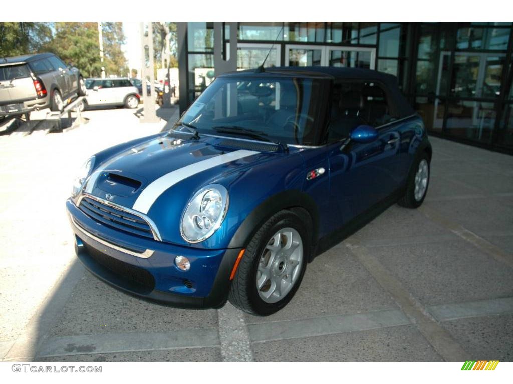2006 Cooper S Convertible - Hyper Blue Metallic / Dark Blue Leather photo #3
