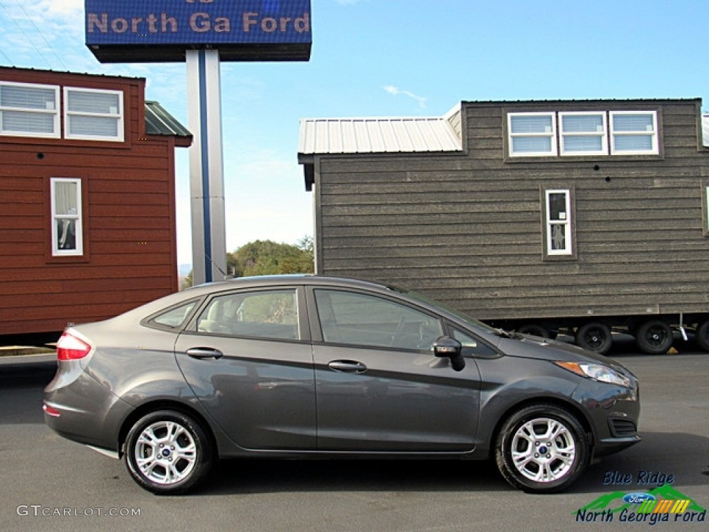 2016 Fiesta SE Sedan - Magnetic Metallic / Charcoal Black photo #6