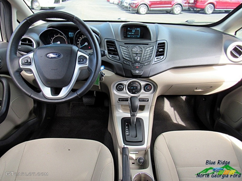 2016 Fiesta SE Sedan - Magnetic Metallic / Charcoal Black photo #15