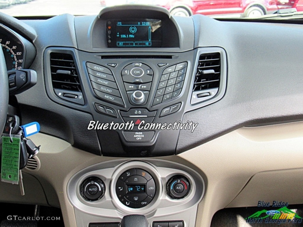 2016 Fiesta SE Sedan - Magnetic Metallic / Charcoal Black photo #18