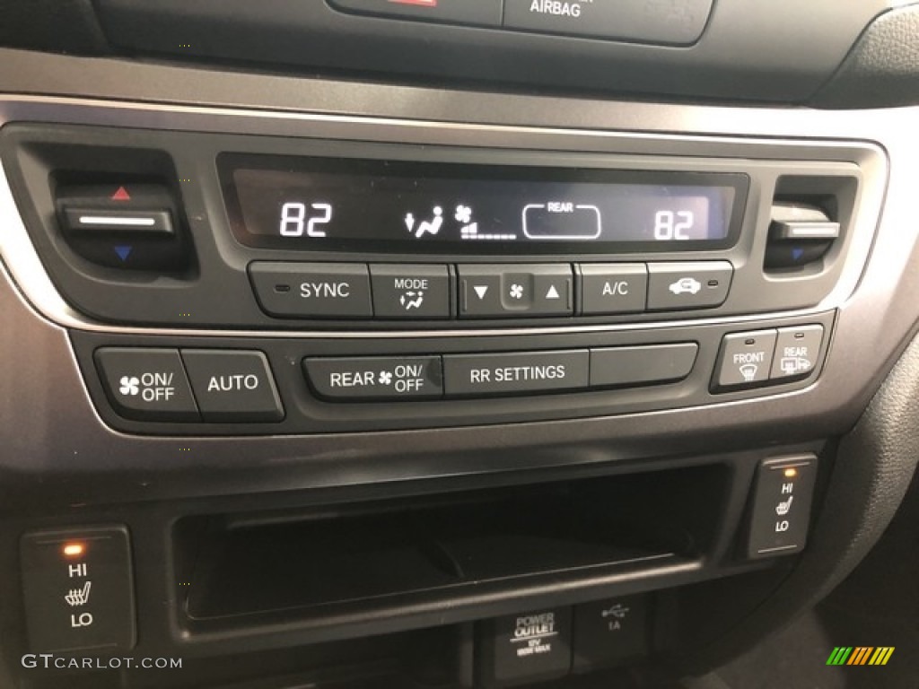 2019 Honda Ridgeline RTL AWD Controls Photo #130673873