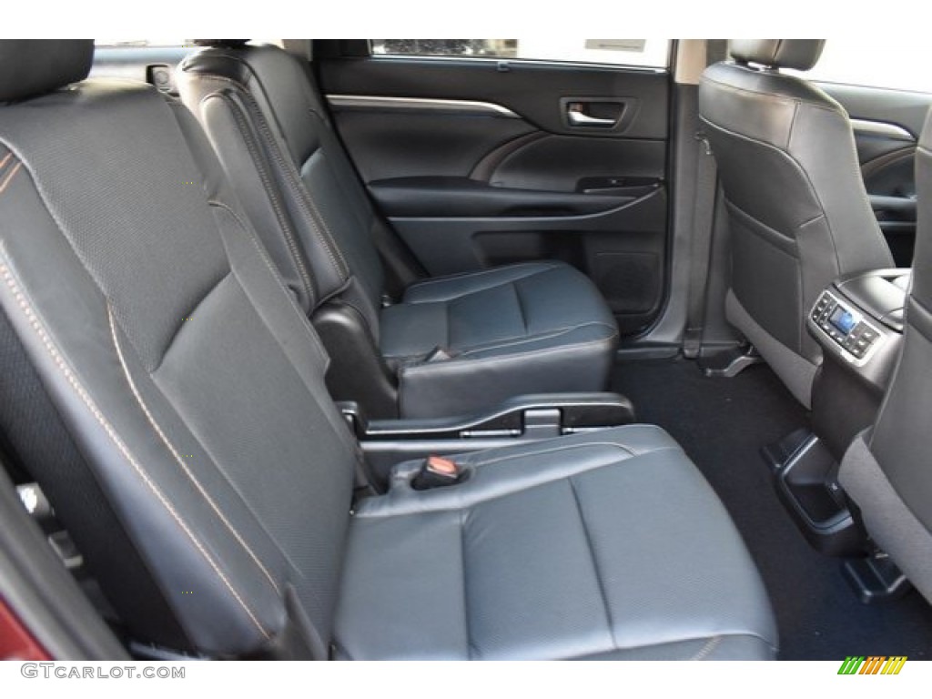 2019 Toyota Highlander Hybrid Limited AWD Rear Seat Photo #130676138