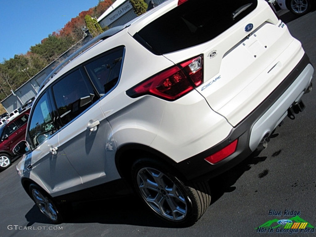 2019 Escape Titanium 4WD - White Platinum / Chromite Gray/Charcoal Black photo #32