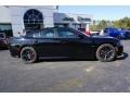 Pitch Black - Charger R/T Photo No. 11