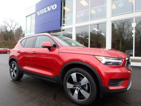 2019 Volvo XC40 T4 Momentum Data, Info and Specs