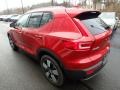 Fusion Red Metallic - XC40 T4 Momentum Photo No. 6