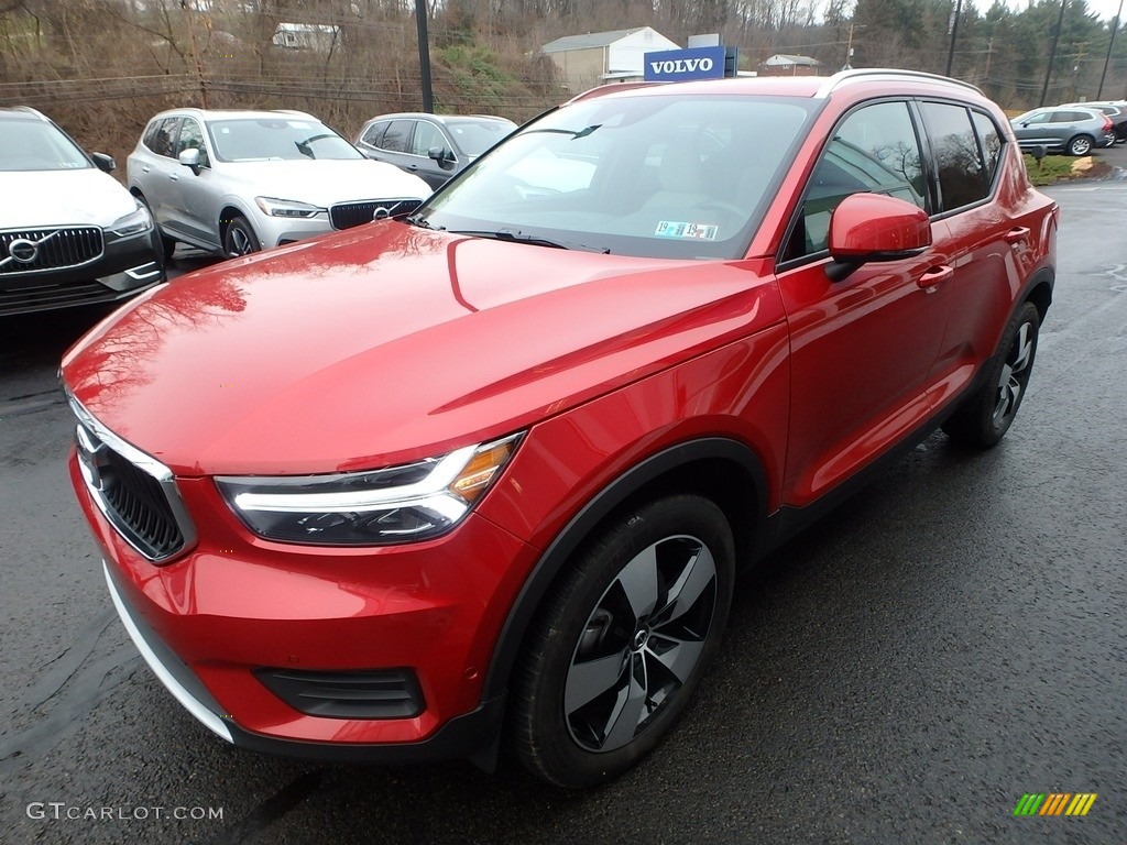 Fusion Red Metallic 2019 Volvo XC40 T4 Momentum Exterior Photo #130685068
