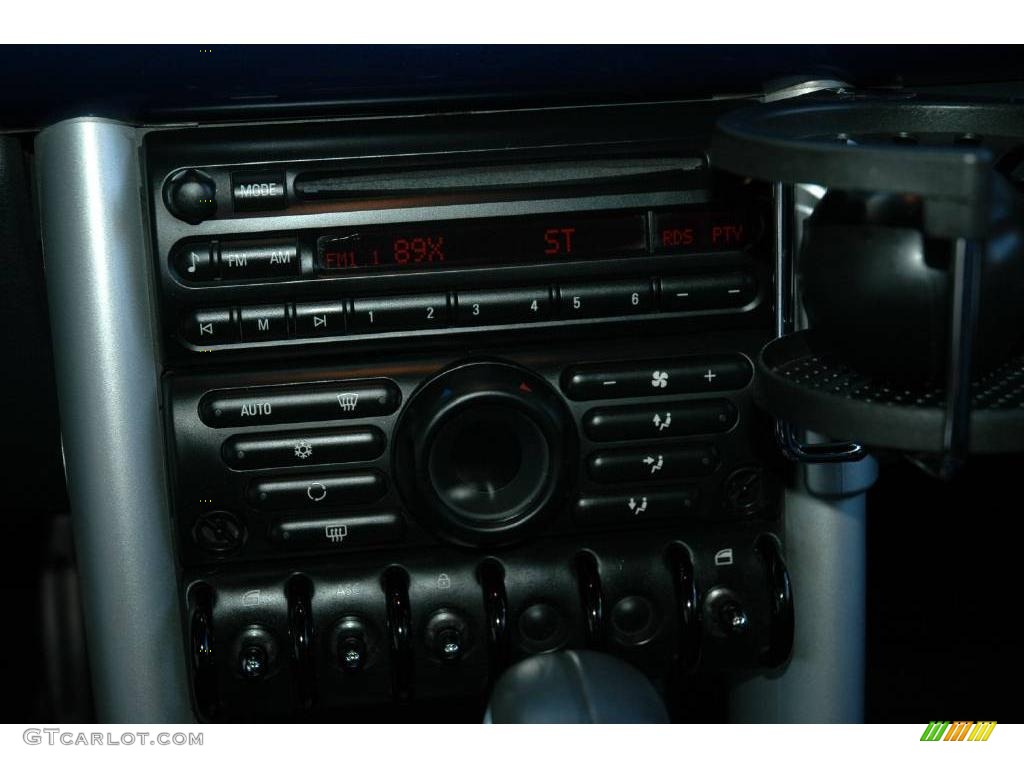 2006 Cooper S Convertible - Hyper Blue Metallic / Dark Blue Leather photo #18