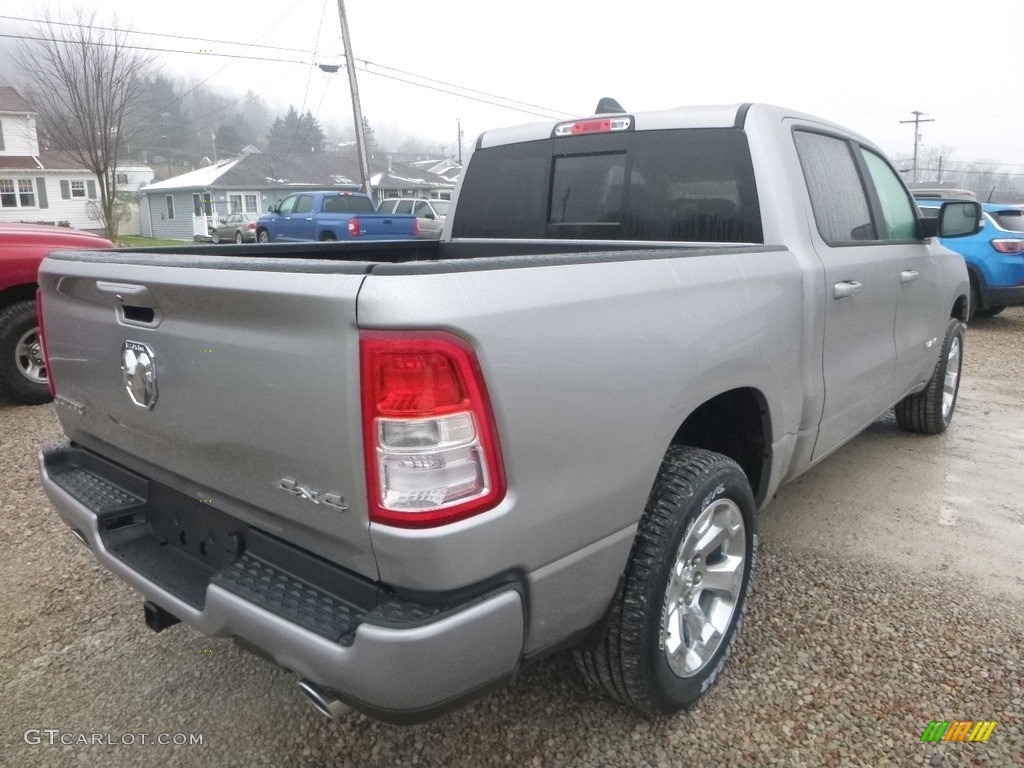 2019 1500 Big Horn Crew Cab 4x4 - Billett Silver Metallic / Black photo #6