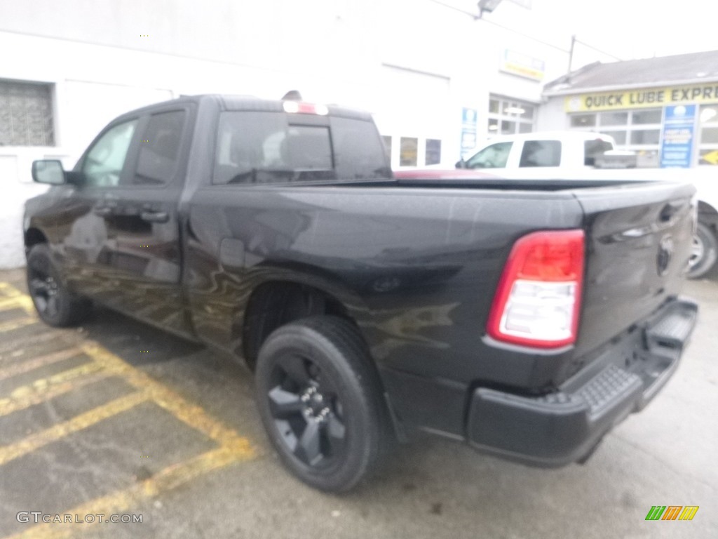 2019 1500 Tradesman Quad Cab 4x4 - Diamond Black Crystal Pearl / Black photo #3