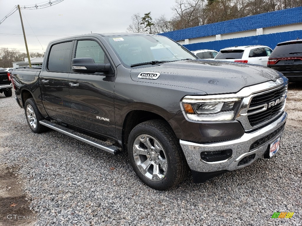 2019 1500 Big Horn Crew Cab 4x4 - Granite Crystal Metallic / Black photo #1
