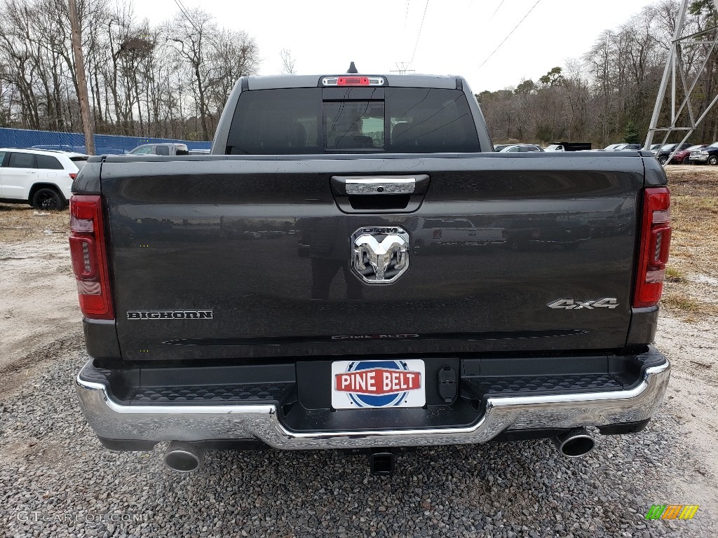 2019 1500 Big Horn Crew Cab 4x4 - Granite Crystal Metallic / Black photo #4
