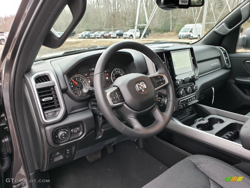 2019 1500 Big Horn Crew Cab 4x4 - Granite Crystal Metallic / Black photo #7