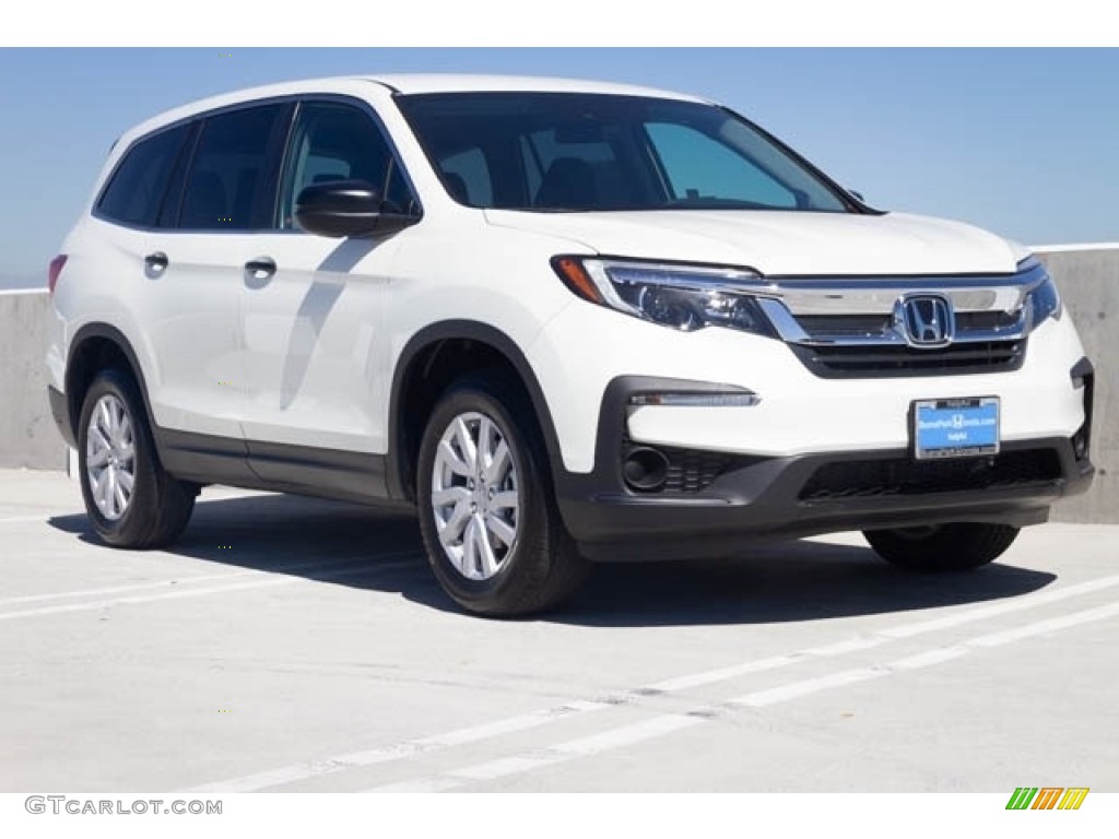 White Diamond Pearl Honda Pilot