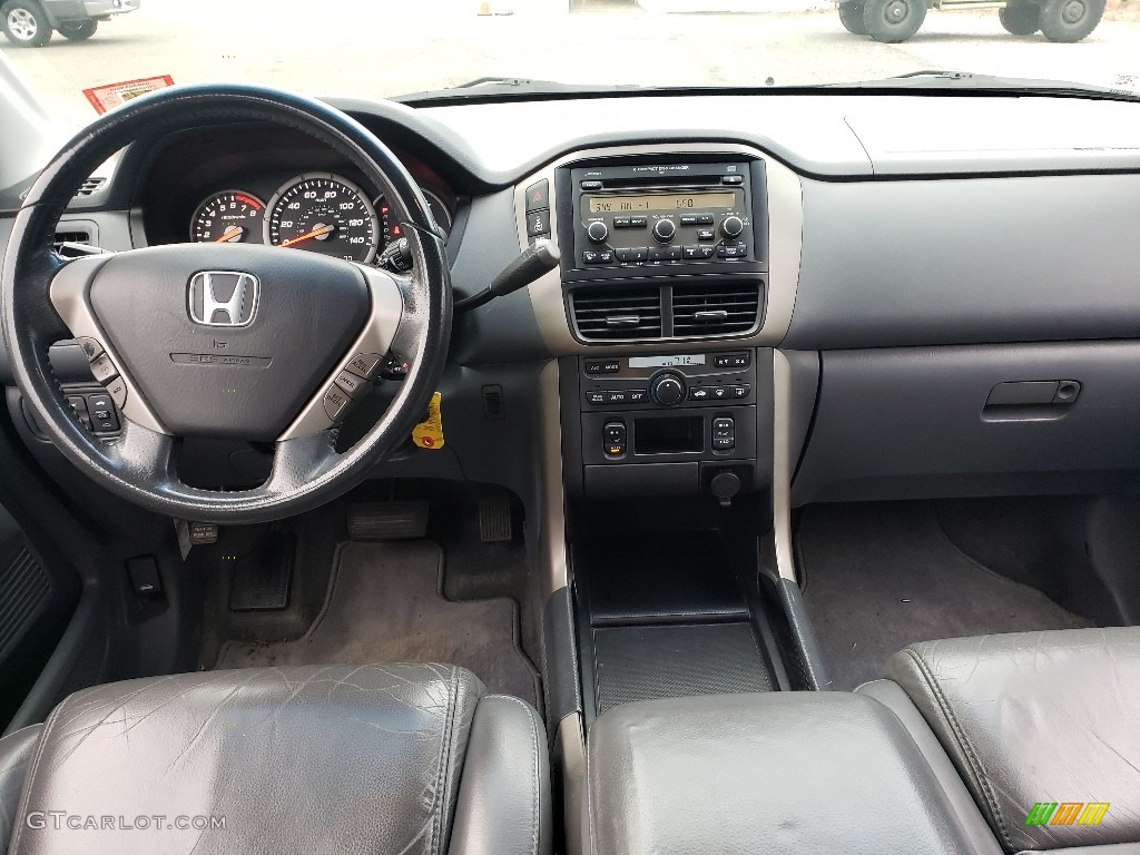 2006 Pilot EX-L 4WD - Nighthawk Black Pearl / Gray photo #18