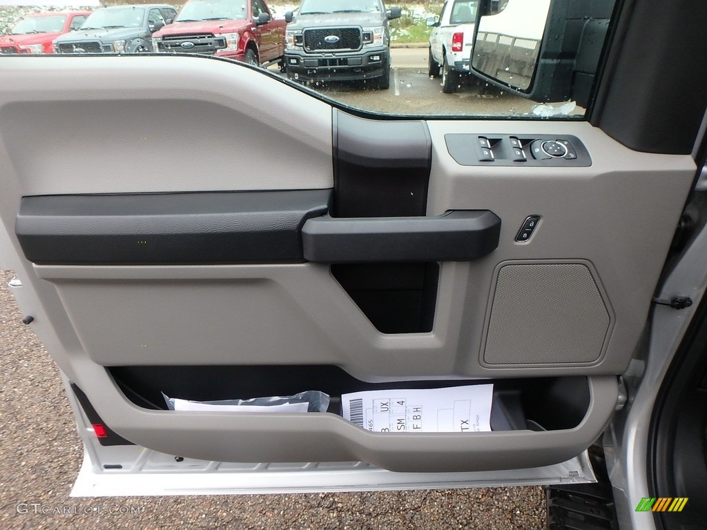 2019 Ford F150 STX SuperCab 4x4 Black Door Panel Photo #130696699