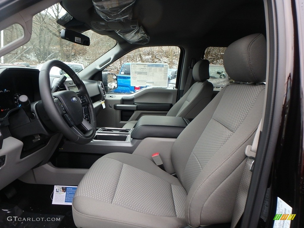 Earth Gray Interior 2019 Ford F150 XLT SuperCrew 4x4 Photo #130697128