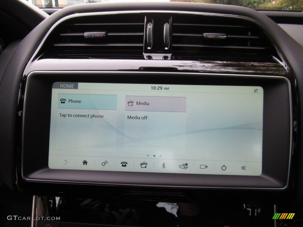 2019 Jaguar XE Premium Controls Photo #130697878