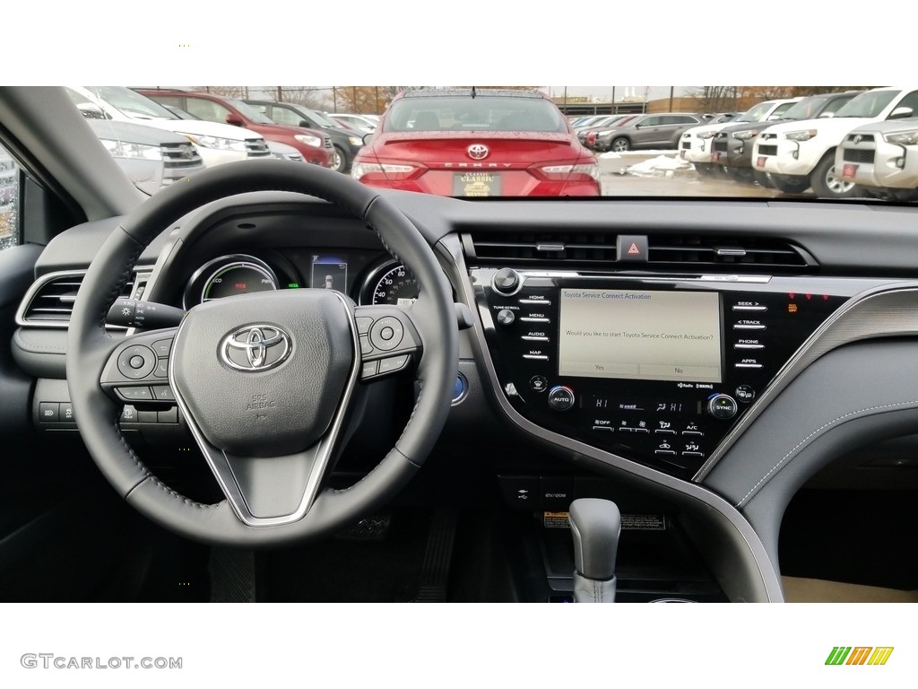 2019 Toyota Camry Hybrid SE Black Dashboard Photo #130698211