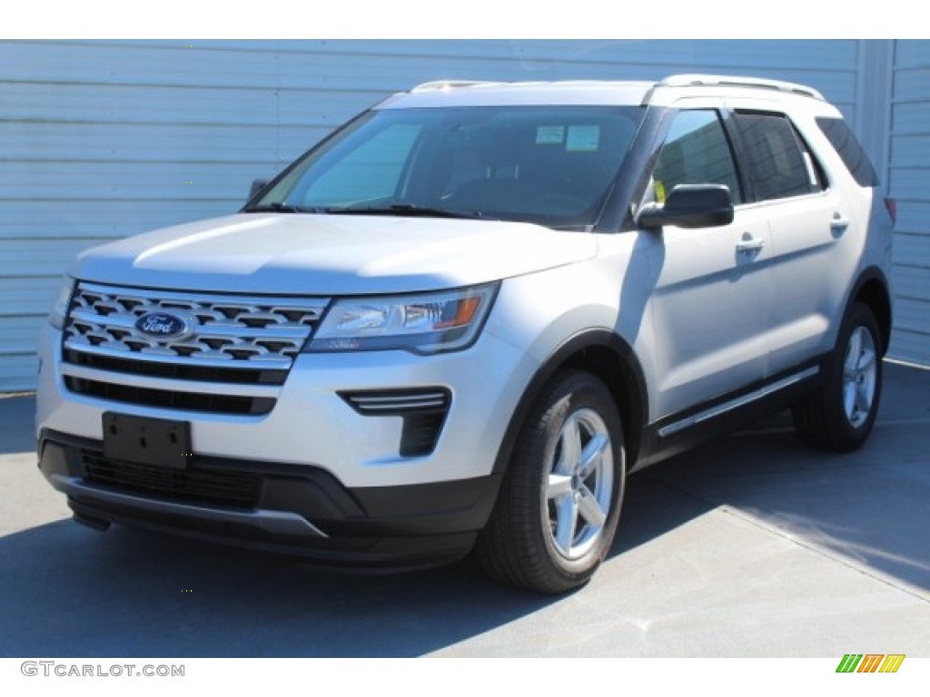 2019 Explorer XLT - Ingot Silver / Medium Black photo #4