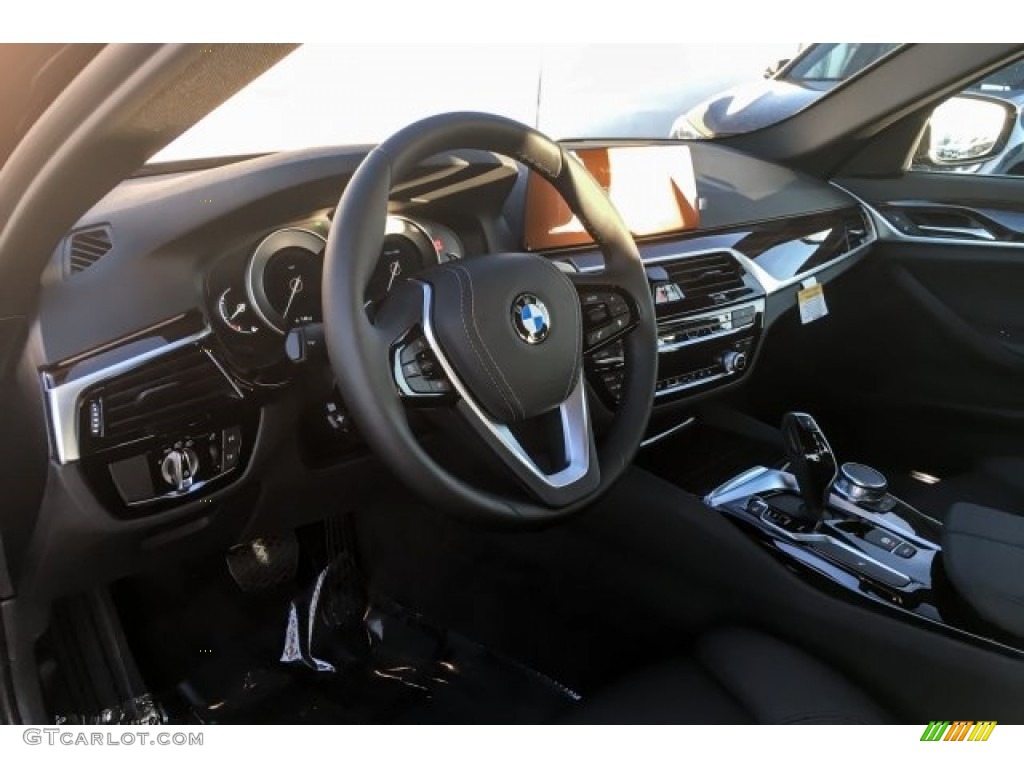 2019 5 Series 530i Sedan - Jet Black / Black photo #4
