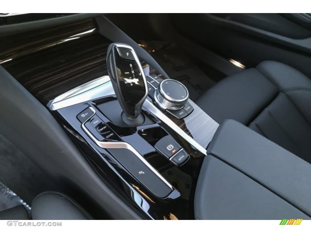 2019 5 Series 530i Sedan - Jet Black / Black photo #7