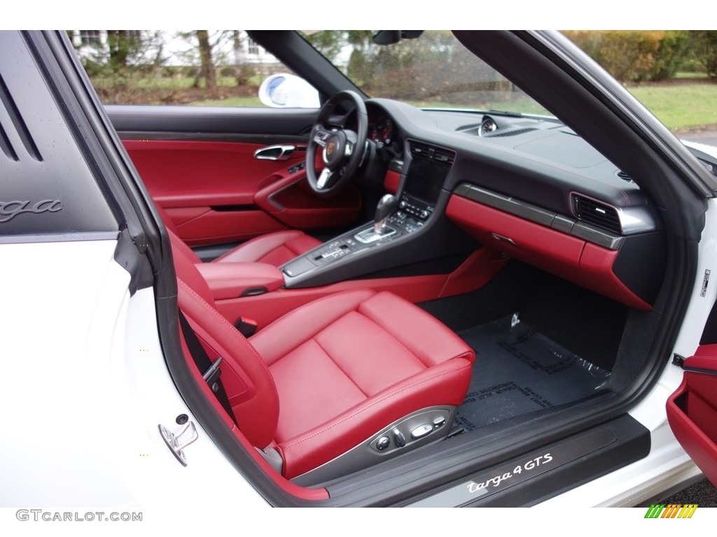 2017 Porsche 911 Targa 4 GTS Front Seat Photo #130712474