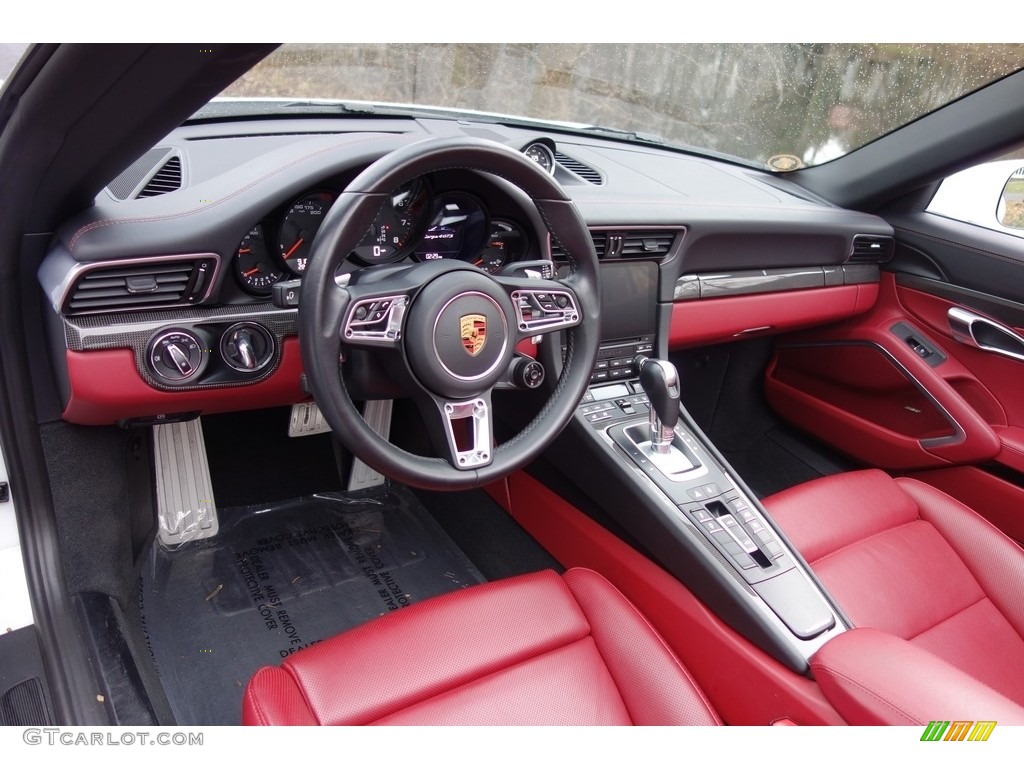 2017 Porsche 911 Targa 4 GTS Black/Bordeaux Red Dashboard Photo #130712513
